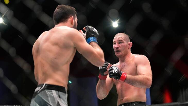 Шон Стрикленд (справа) Шон Стрикленд (справа)