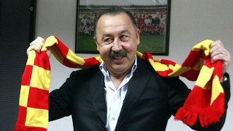 Валерий Газзаев