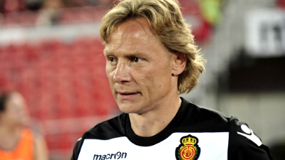 Валерий Карпин