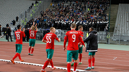 Игроки «Локомотива» благодарят фанатов за поддержку Игроки «Локомотива» благодарят фанатов за поддержку