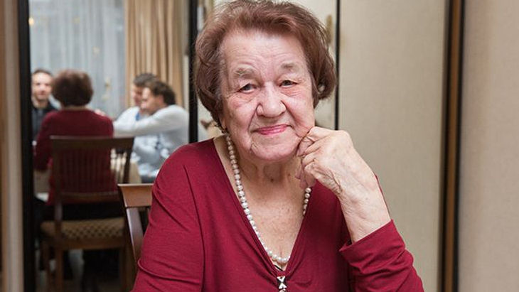 «Зенит» поздравил с днем рождения 95-летнюю болельщицу «Зенит» поздравил с днем рождения 95-летнюю болельщицу