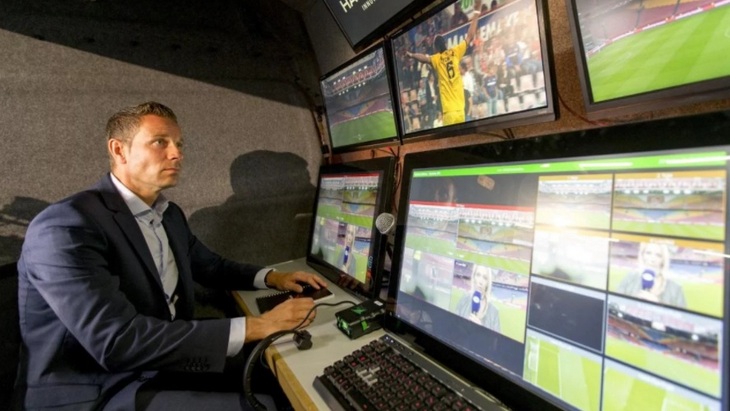 VAR