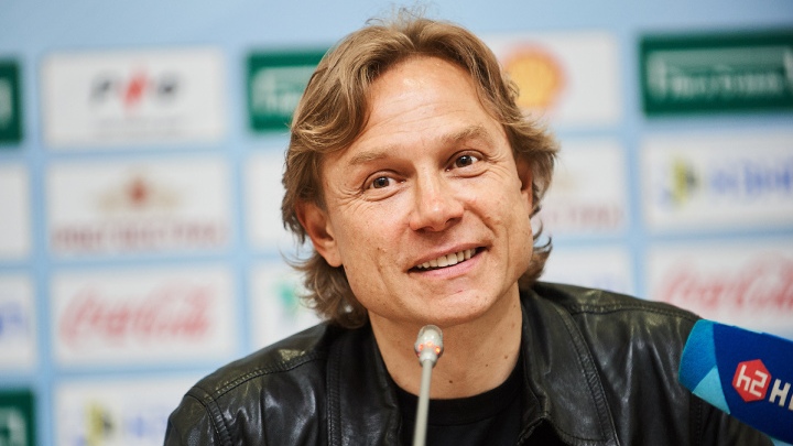 Валерий Карпин