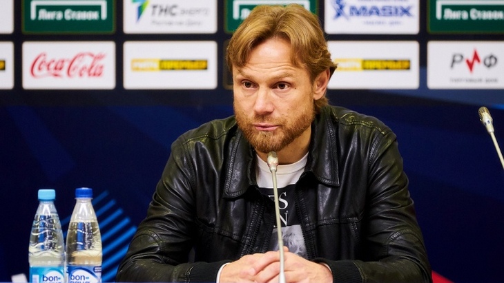 Валерий Карпин
