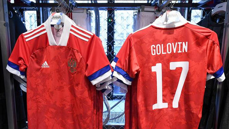 Adidas прокомментировал ситуацию с новой формой сборной России Adidas прокомментировал ситуацию с новой формой сборной России