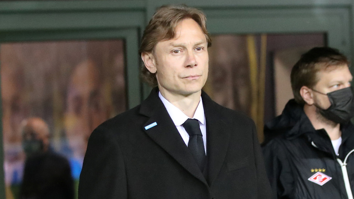 Валерий Карпин