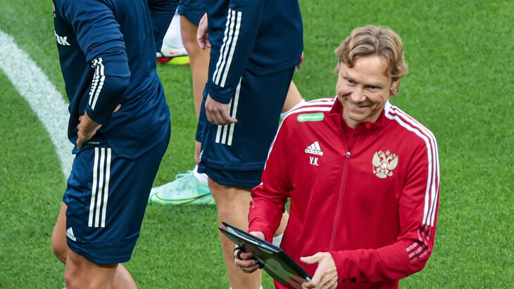 Валерий Карпин