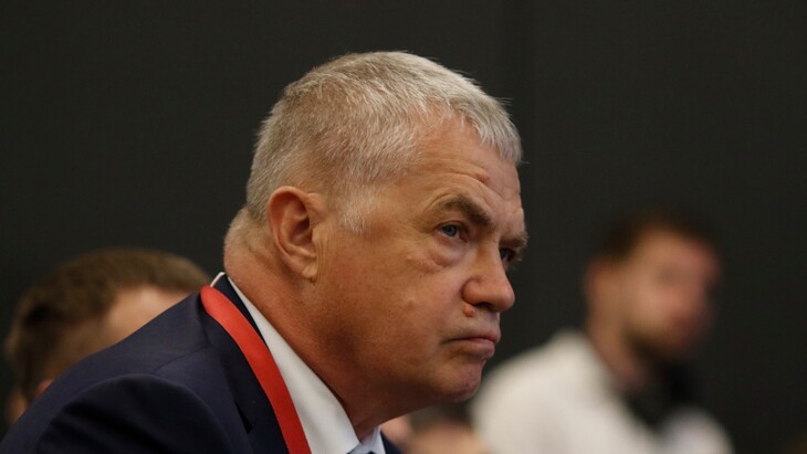Александр Медведев