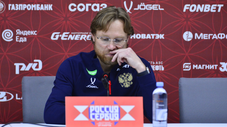 Валерий Карпин