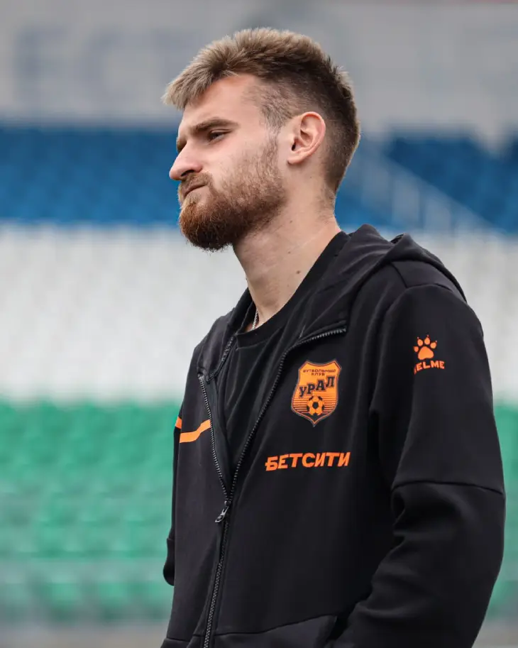 Игроки перед матчем