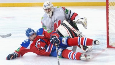 «Лев» по буллитам победил «Кузню»