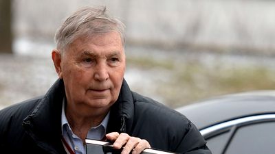 Виктор Тихонов