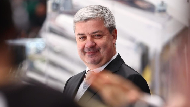 Леонид Тамбиев — главный тренер «Адмирала» Леонид Тамбиев — главный тренер «Адмирала»