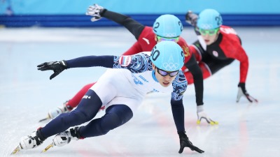 Российские шорт-трекисты стали первыми в финале эстафеты на 5000 м